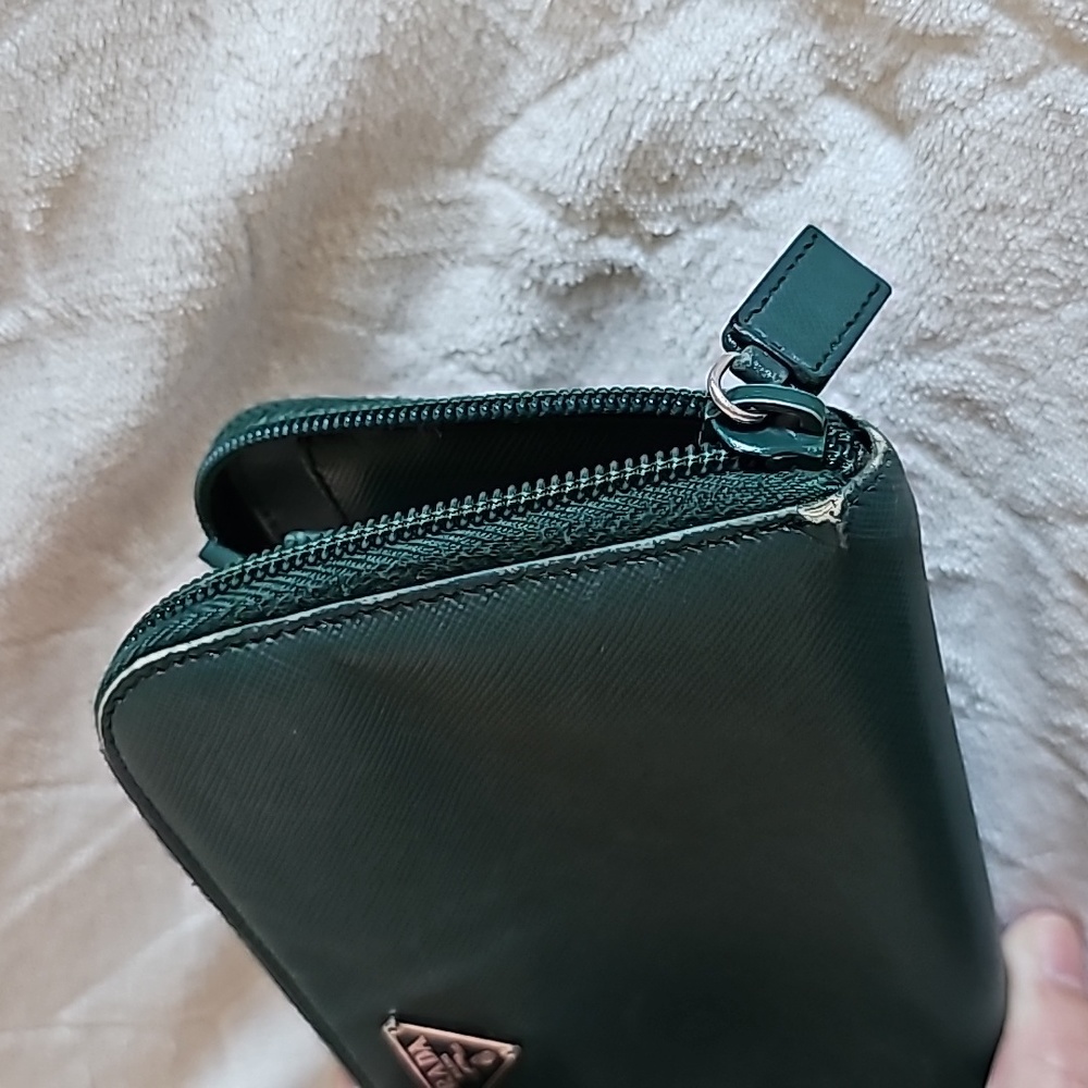 PRADA WALLET - Picture 7 of 15